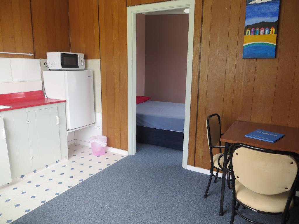 Big Bay Holiday Park Awhitu Δωμάτιο φωτογραφία